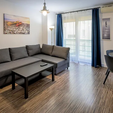 Rentplanet - Pulaskiego Ii Apartment